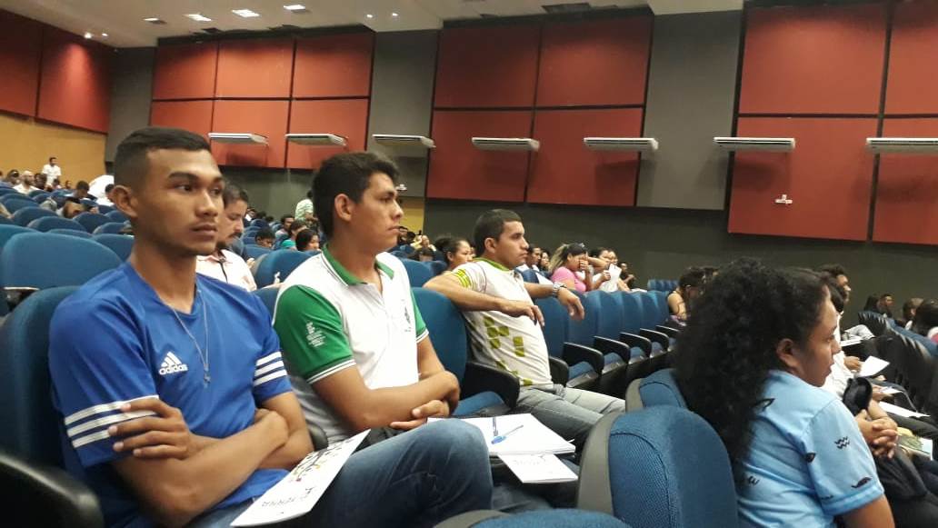 Alunos do Campus Amajari participam da 8ª Conferência da Terra