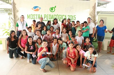 Entre os convidados estavam os alunos da Escola Municipal Ieda da Silva Amorin e da Escola Estadual Indígena Santa Luzia. 