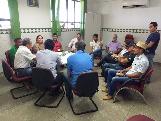 Reunião com a Superintendência do Banco do Brasil discute soluções para a agricultura e a piscicultura no Amajari